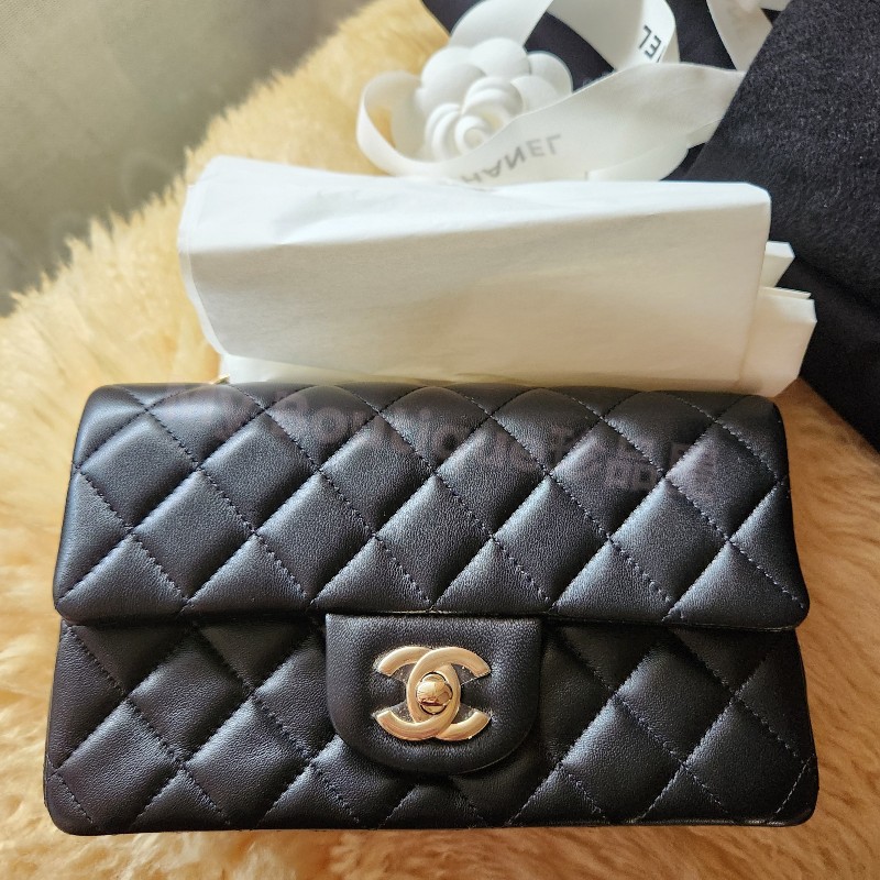 ❗️全新現貨❗️【My Boutique珍品屋】全配Chanel黑色小羊皮香檳金淡金鍊 mini cf coco 20cm~超夯缺貨熱門款A69900~僅一個！-1