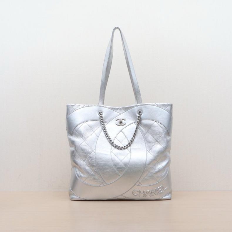 CHANEL(香奈兒)  銀色  晶片開 銀扣 香奈兒季節款 23C Tote托特包 大雙CLogo 鏈條手提 皮肩帶-0