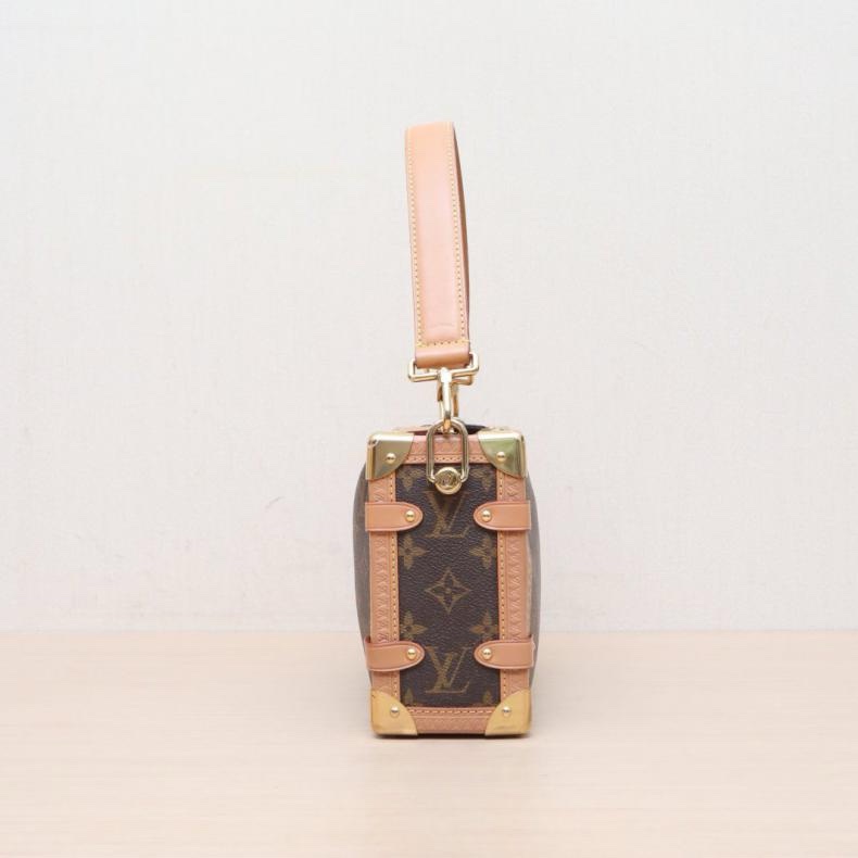 LOUIS VUITTON(路易威登) Side Trunk 軟盒子包 大號 24 老花 PVC 晶片-1