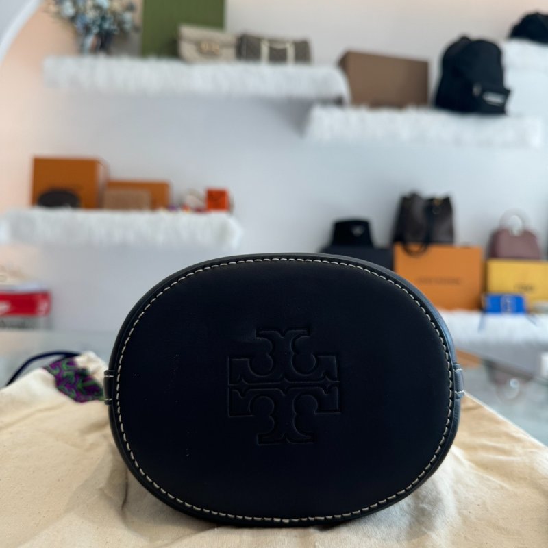 *SHIHNA名牌精品*TB mini 壓花肩背水桶包-5