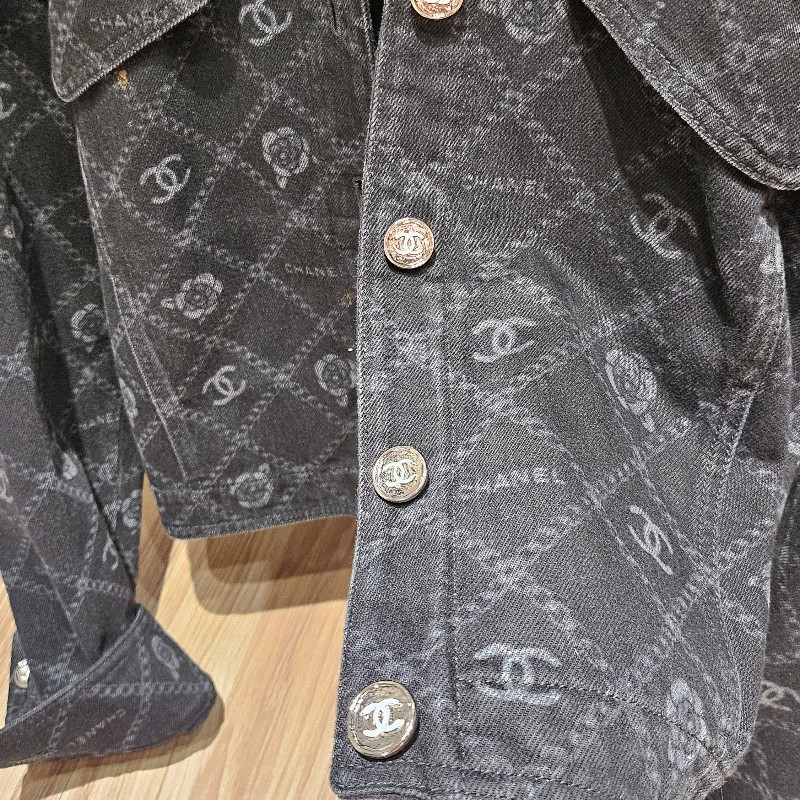 Chanel F36 山茶花logo 牛仔外套 落肩-3