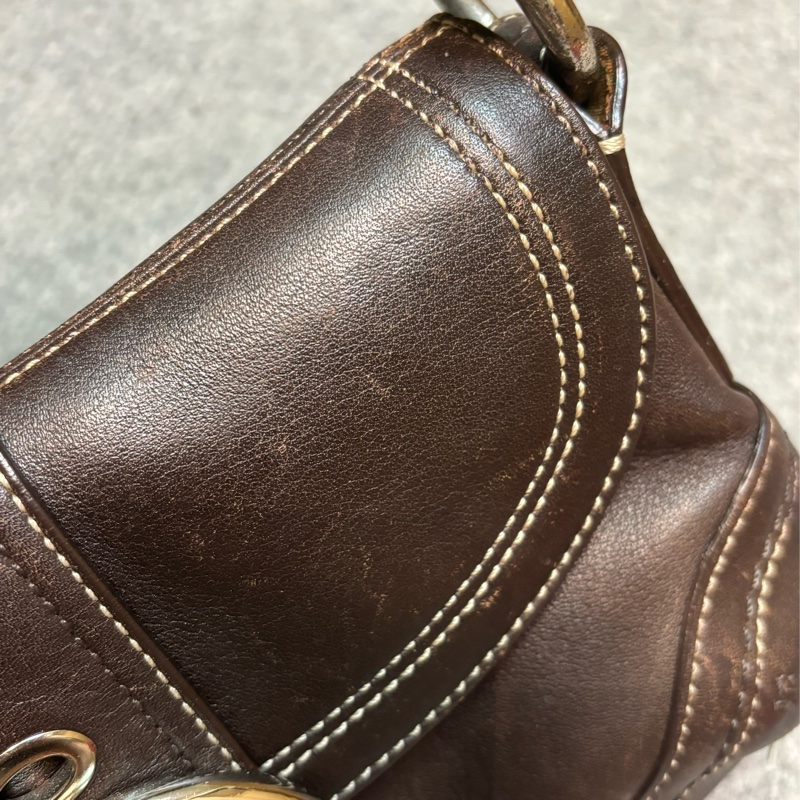 🏷️ Coach hobo 牛皮-27