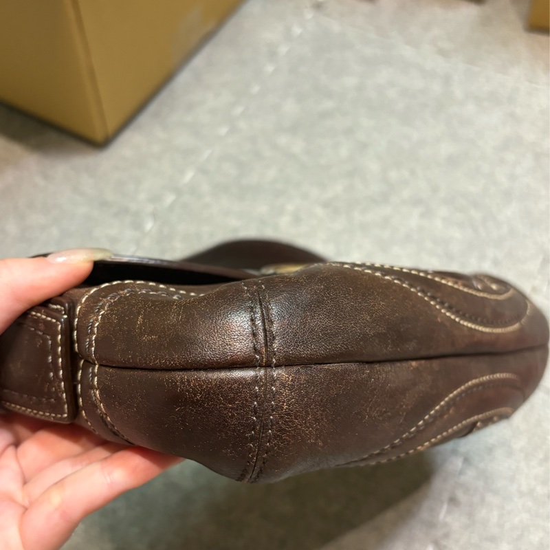 🏷️ Coach hobo 牛皮-32