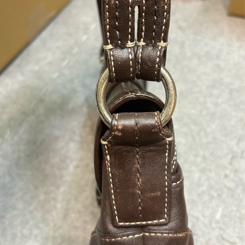 🏷️ Coach hobo 牛皮-33