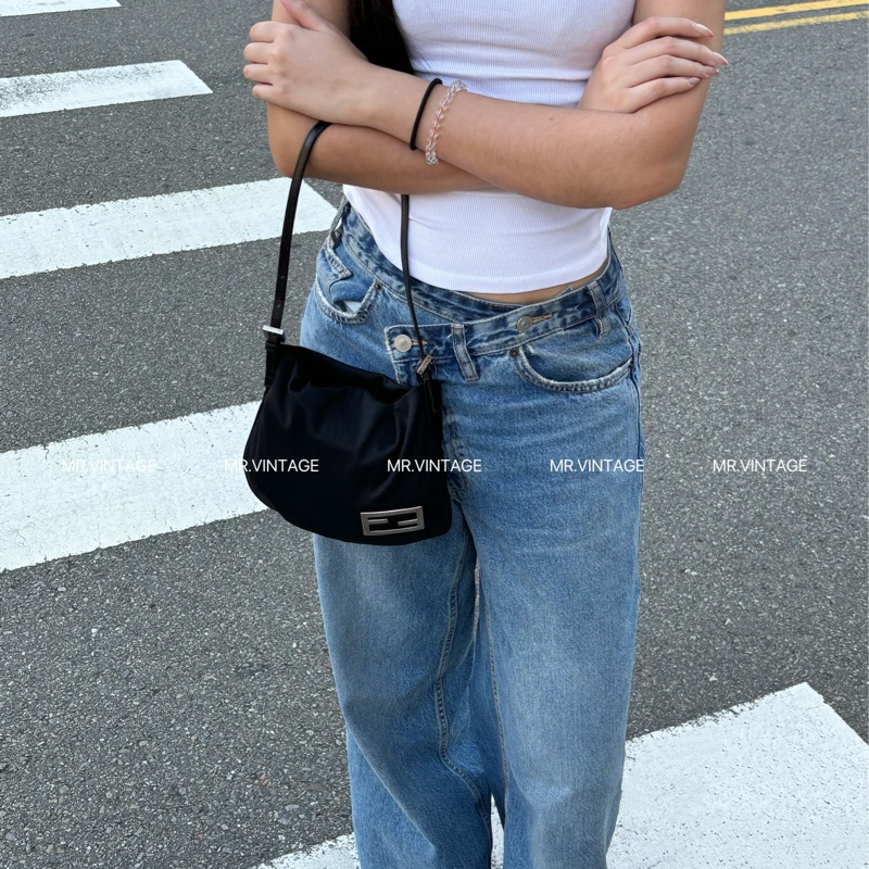 🏷️ Fendi hobo-1