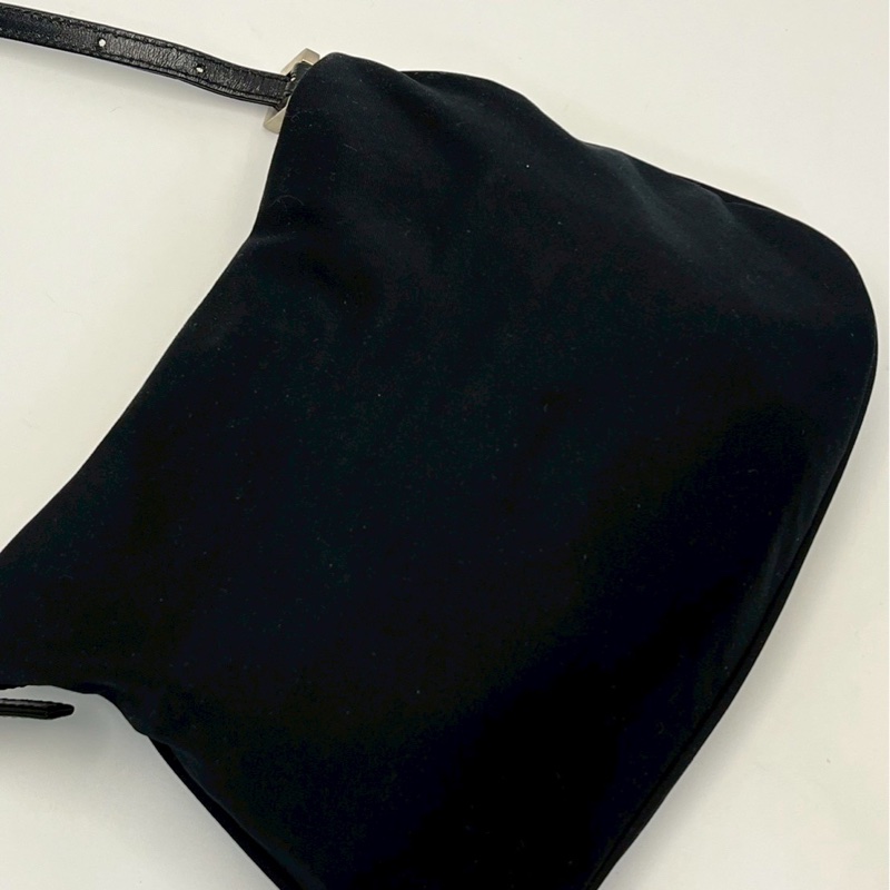 🏷️ Fendi hobo-5