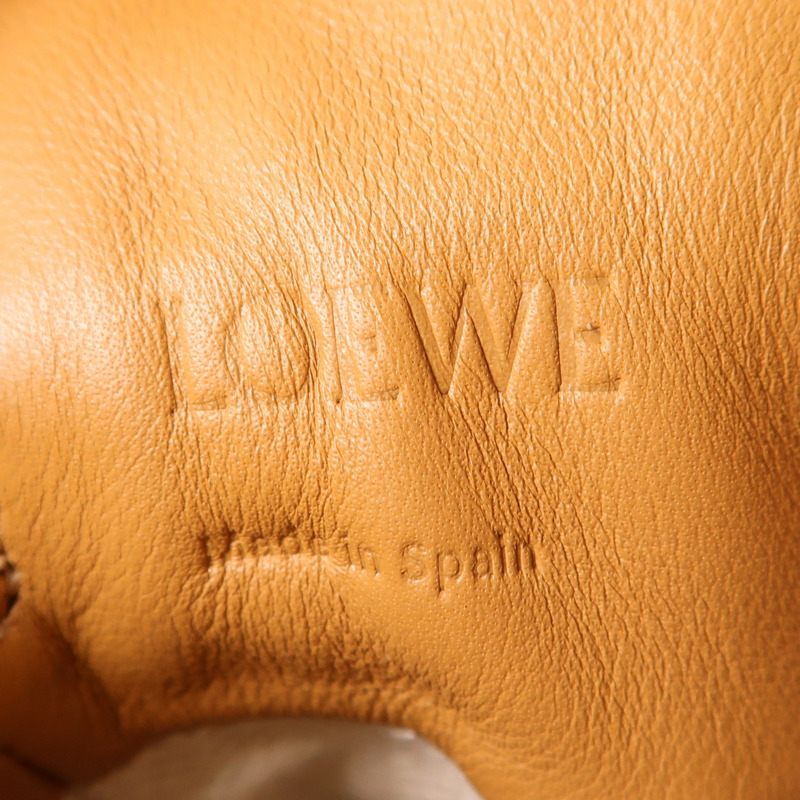 LOEWE 牛皮皮革Flamenco Pocket肩背袋-10