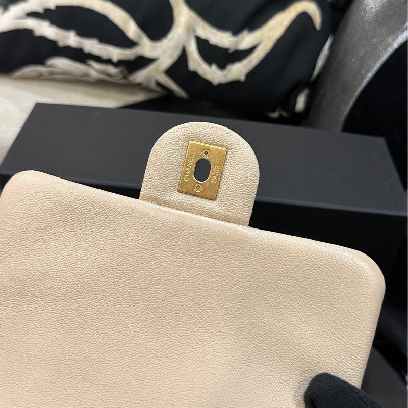 Chanel 23c香檳金手柄方胖子 鏈條斜挎包 芯片款 #近新閒置 #配件齊全 #僅試背-22