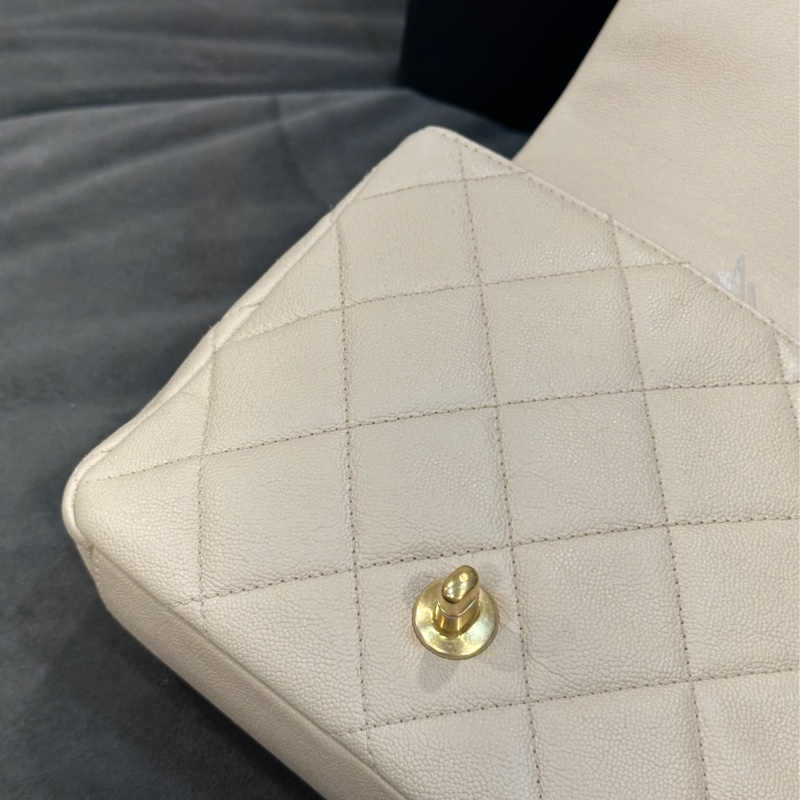 Chanel 23c香檳金手柄方胖子 鏈條斜挎包 芯片款 #近新閒置 #配件齊全 #僅試背-24