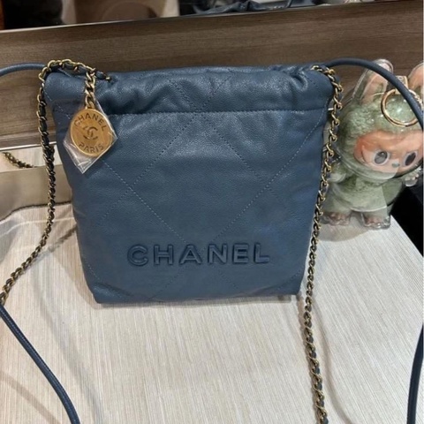 Chanel 22 mini 灰色荔枝牛皮金扣
