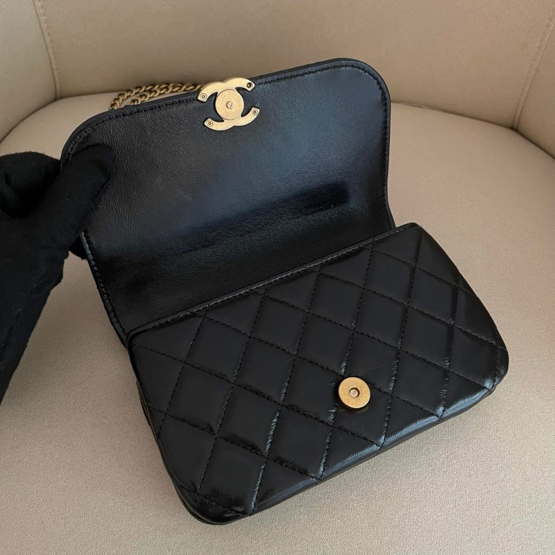 Chanel 圓弧夾層黑金woc-5