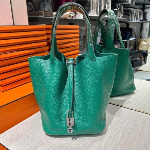Hermes Picotin 22,翡翠綠STAMP A