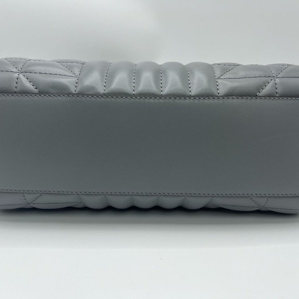 GUCCI 高級大象灰 GG Marmont 絎縫紋 小號托特包-15