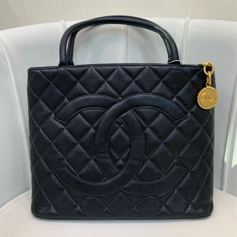 CHANEL 希爾頓魚子醬中古黑金XB221-1