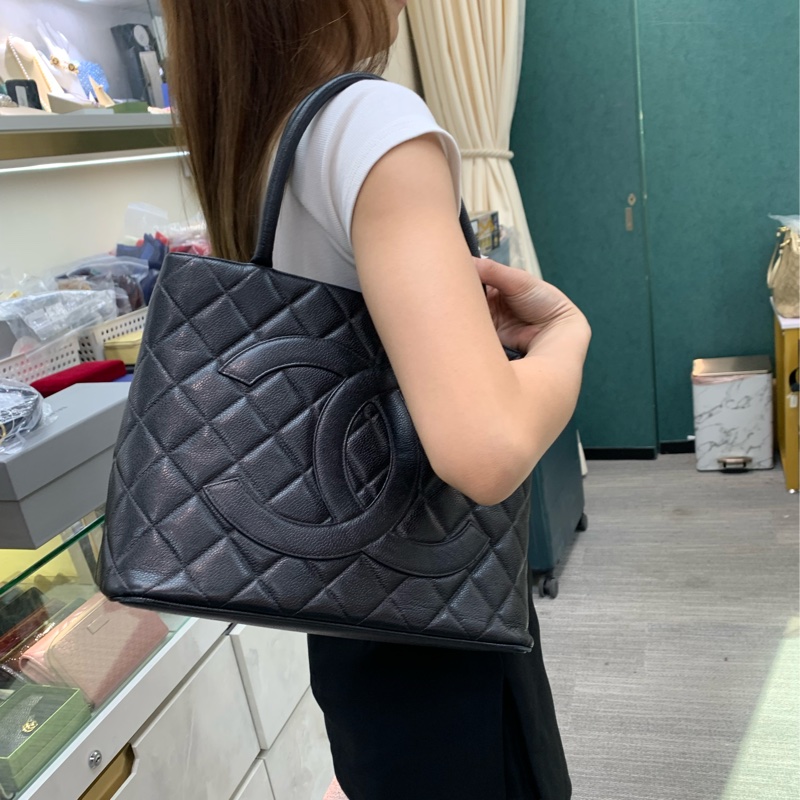 CHANEL 希爾頓魚子醬中古黑金XB221-5