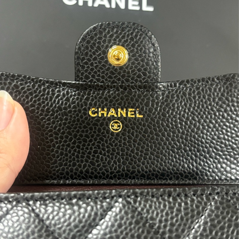 【CHANEL 經典金釦三折短夾 全配】晶片款-3