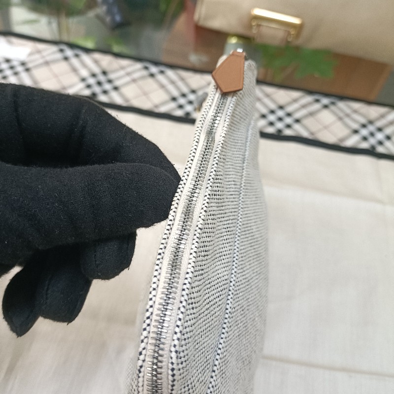 愛馬仕化妝斜背包 hermes-5