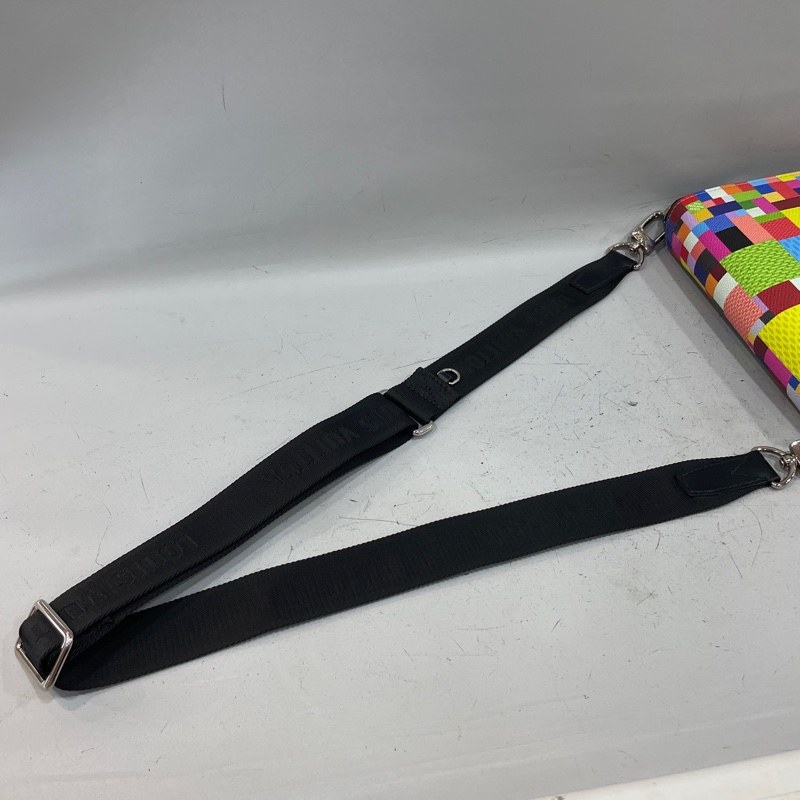 限量款✨Louis Vuitton N50036彩色棋盤格PVC拼牛皮銀釦斜背包 郵差包-12