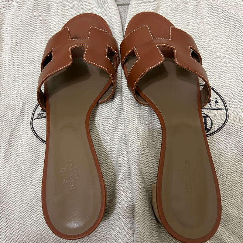 Hermes 經典H涼鞋 、經典棕色(大腳者的福利)-0