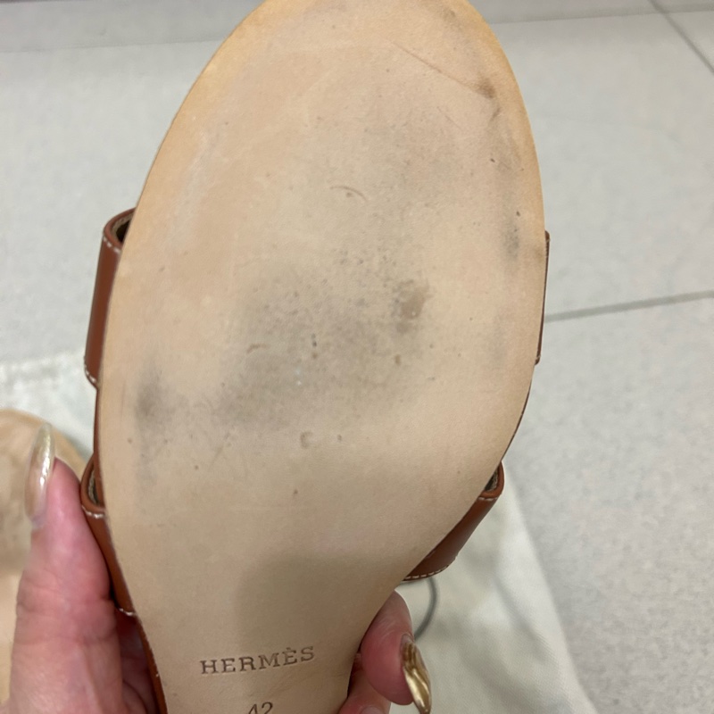 Hermes 經典H涼鞋 、經典棕色(大腳者的福利)-4