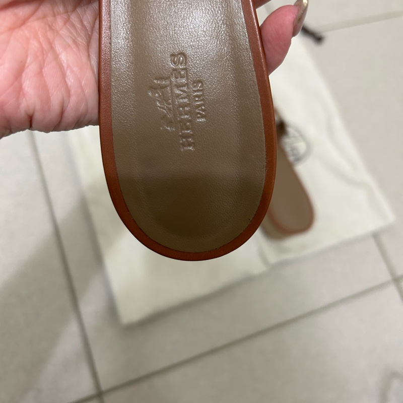 Hermes 經典H涼鞋 、經典棕色(大腳者的福利)-12