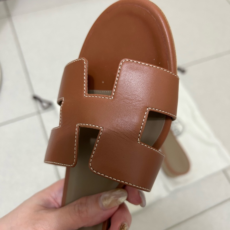 Hermes 經典H涼鞋 、經典棕色(大腳者的福利)-36