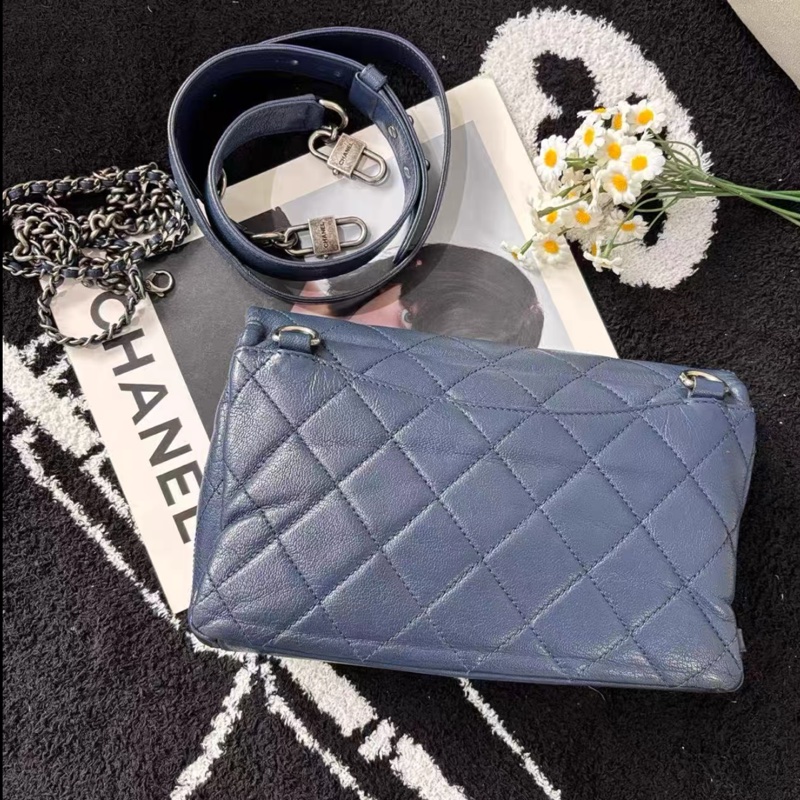 Chanel • 雙鏈條鎖頭限量Cf 海軍藍牛皮 朋克風 16年秀款-1