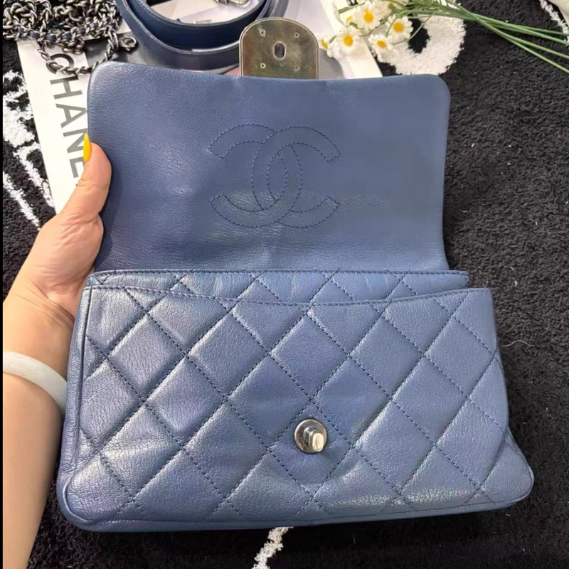 Chanel • 雙鏈條鎖頭限量Cf 海軍藍牛皮 朋克風 16年秀款-5