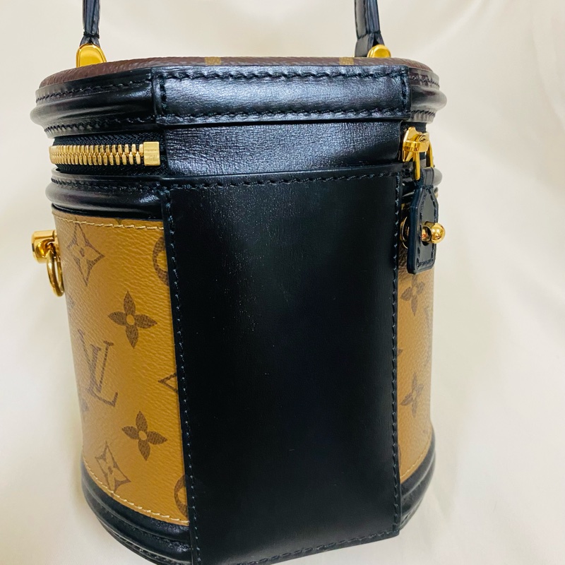 LV ANNES 晶片款 圓筒包 發財包 M43986-8