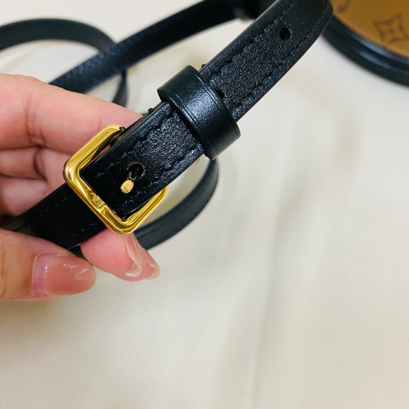 LV ANNES 晶片款 圓筒包 發財包 M43986-24