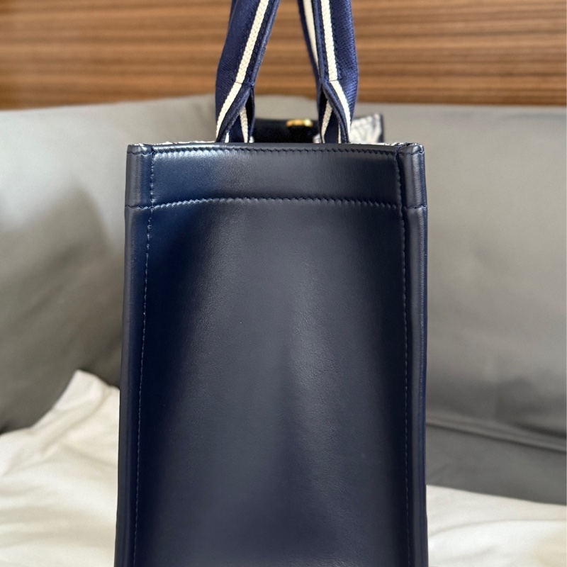 ｛極新 物況超美｝Christian Dior Book Tote Medium（深藍動物園圖騰 / 附肩背帶）-12