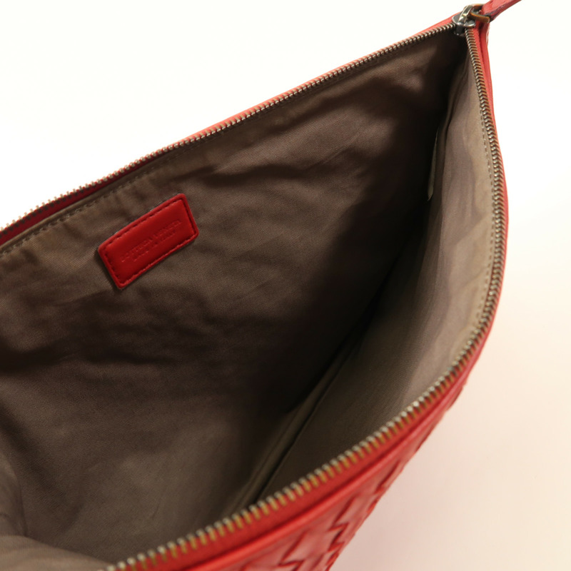 BOTTEGA VENETA 羊皮皮革Pouch金扣手拿包-8