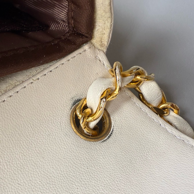 Vintage Chanel classic 19 cm flap bag 中古香奈兒豆豆迷你肩背包-22
