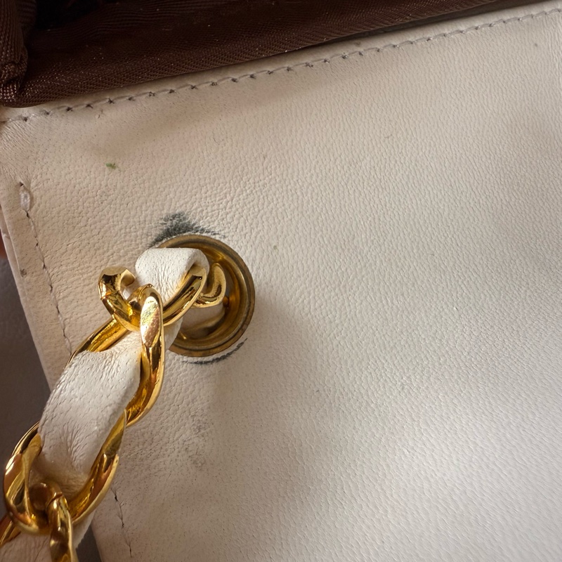 Vintage Chanel classic 19 cm flap bag 中古香奈兒豆豆迷你肩背包-23