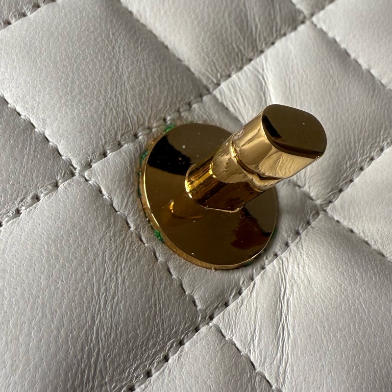 Vintage Chanel classic 19 cm flap bag 中古香奈兒豆豆迷你肩背包-32