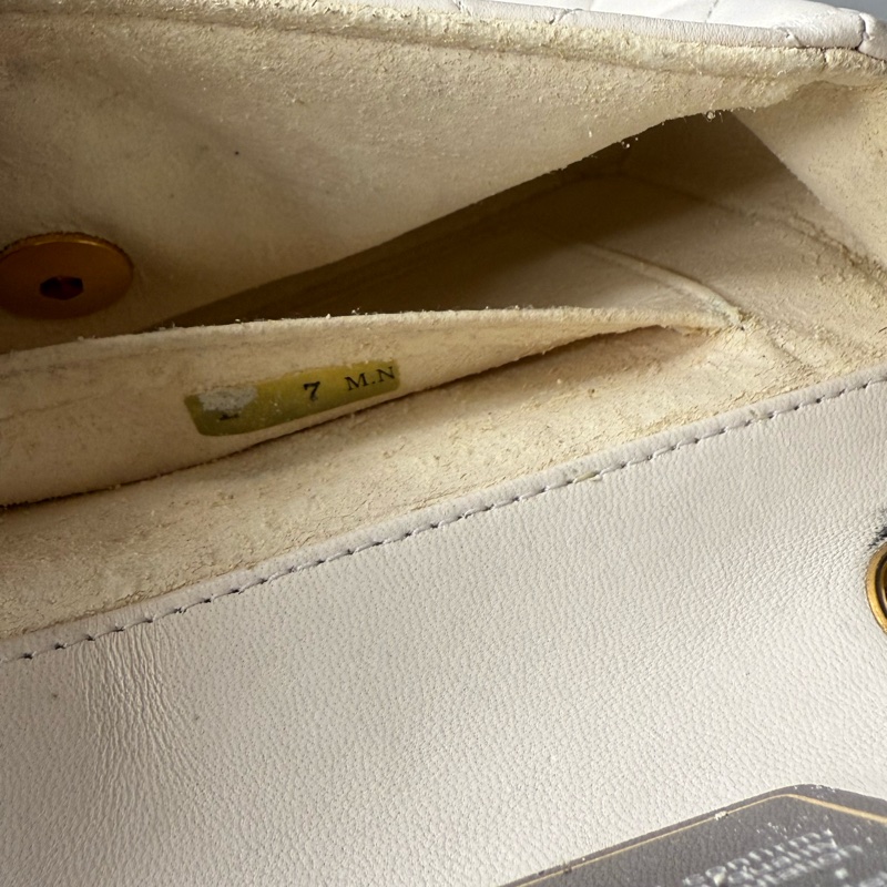 Vintage Chanel classic 19 cm flap bag 中古香奈兒豆豆迷你肩背包-33