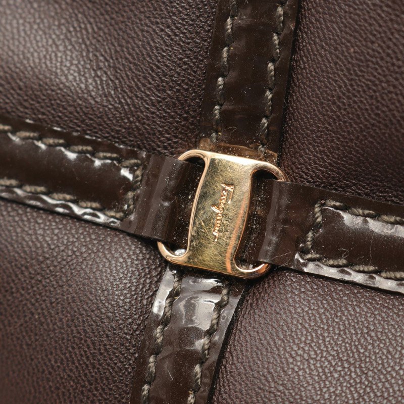 Salvatore Ferragamo Vara 肩背包 21 C800 漆皮 棕色 二手 GHW-6
