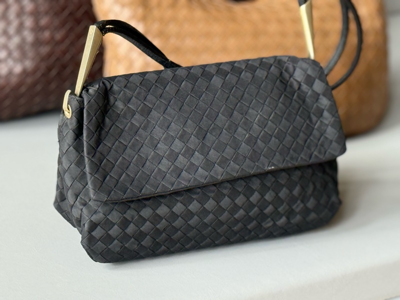 Bottega Veneta Intrecciato satin evening bag 中古BV晚宴包-12
