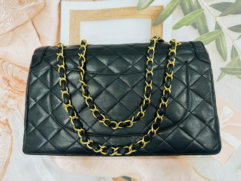 Chanel 香奈兒 老香 Vintage 巴黎限定鴛鴦釦CF金鍊包-13