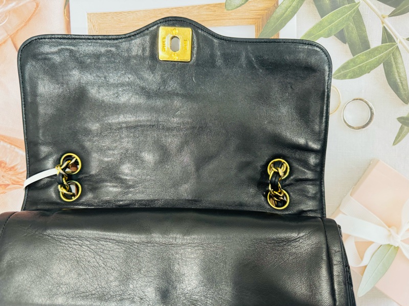 Chanel 香奈兒 老香 Vintage 巴黎限定鴛鴦釦CF金鍊包-16