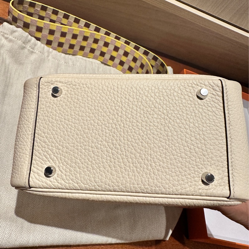 Hermés mini Lindy Nata 奶油白編織背袋近全新全配-7