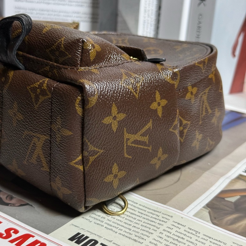 LV Palm Springs Mini 小書包-9