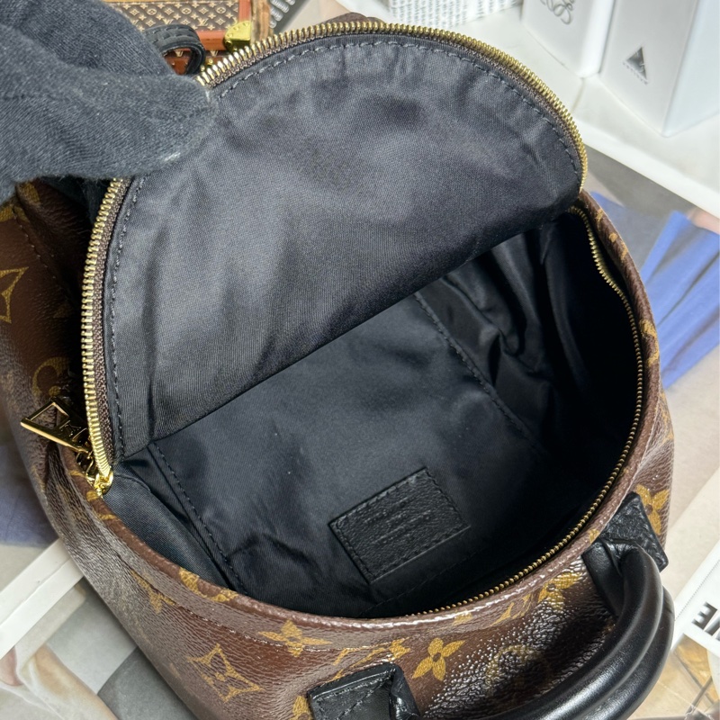 LV Palm Springs Mini 小書包-13