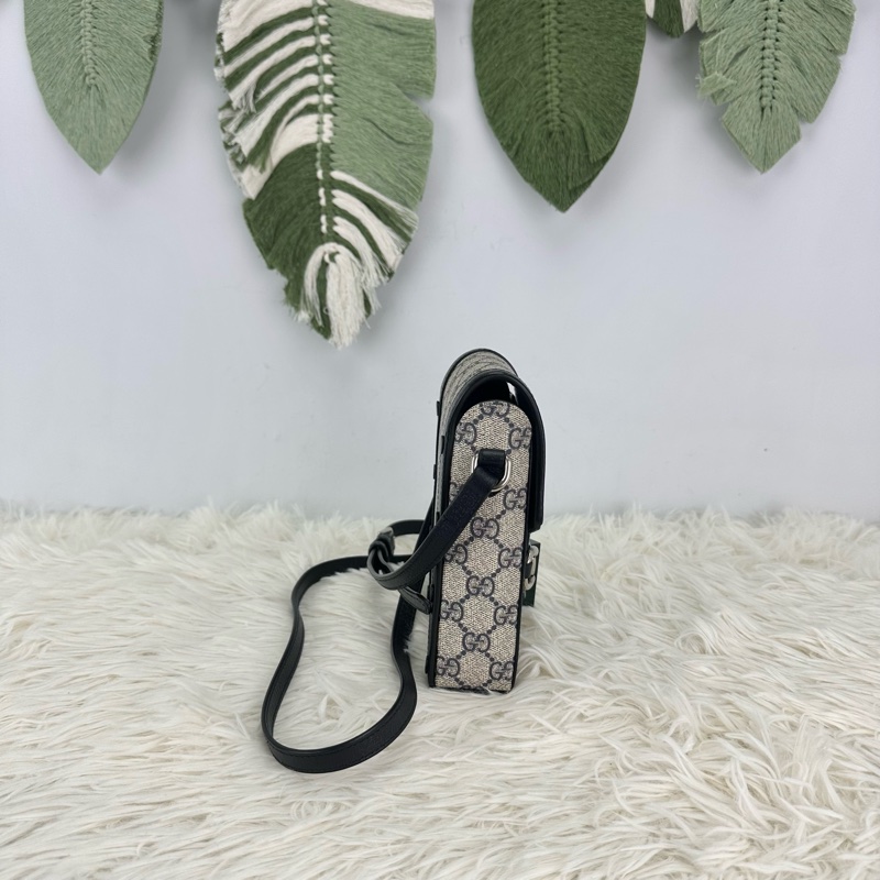 GUCCI Horsebit 1955 海軍藍手機包 斜肩包-3