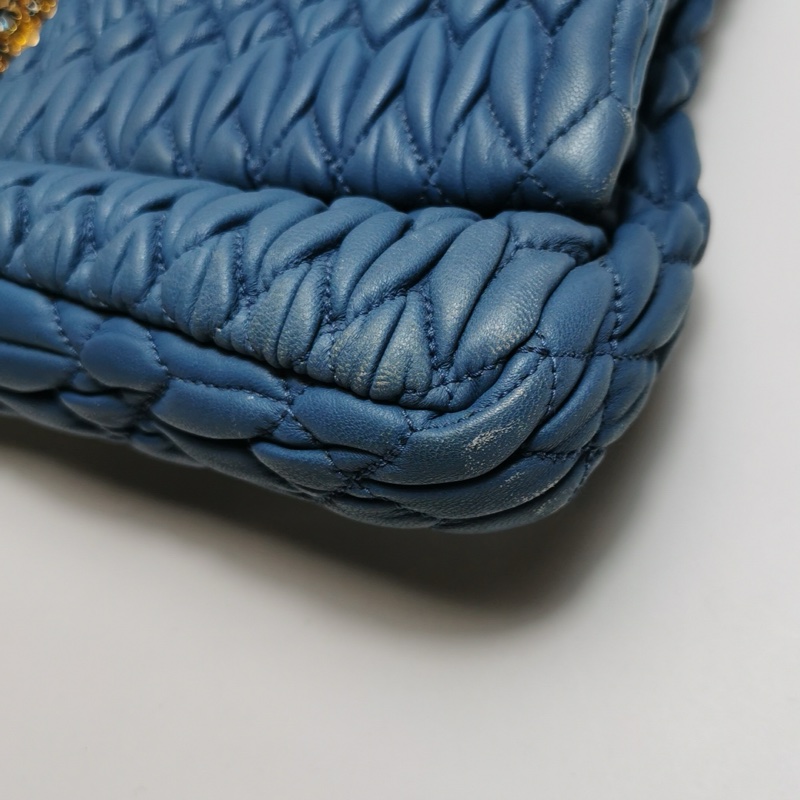 9❤️miumiu羊皮褶皺鑽石💎單肩包-11