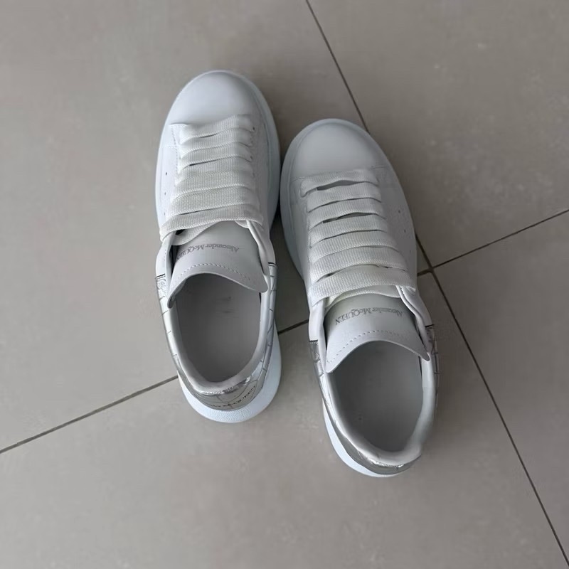 限量款 Alexander McQUEEN (麥昆)小白鞋 女款 鱷魚紋銀尾 小白鞋-7