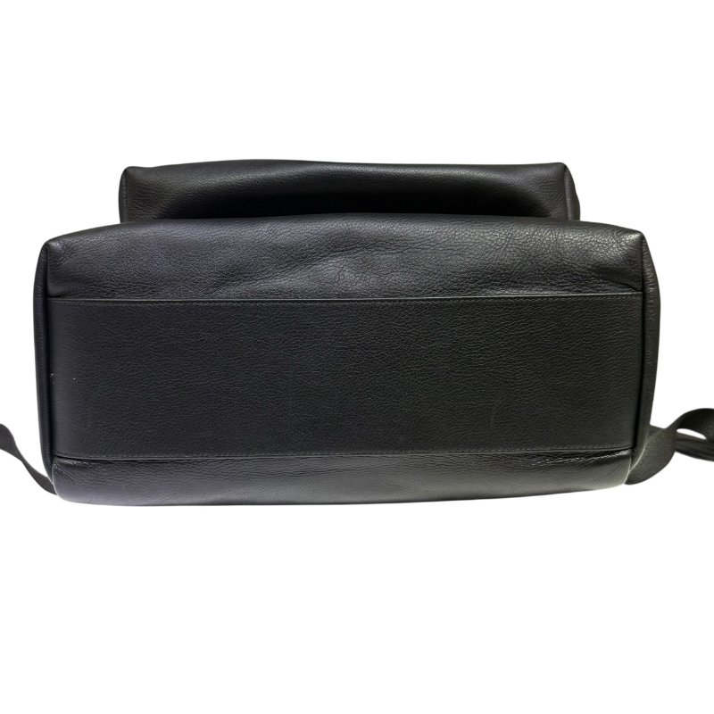 【美收精品】GIVENCHY黑色皮革後背包 2-338-4