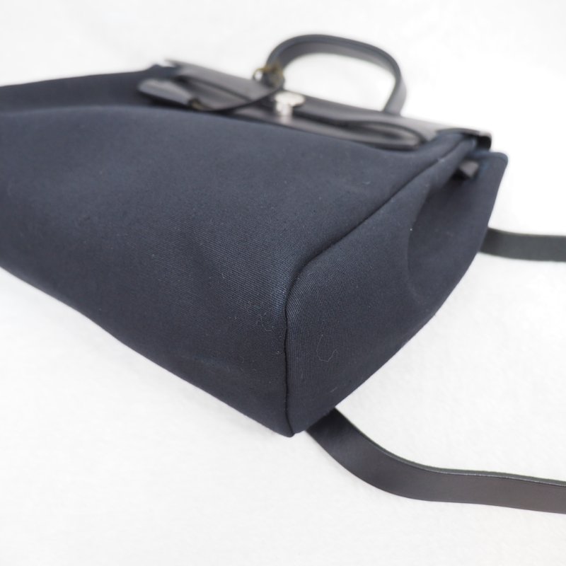 HERMES 黑銀 Herbag 背包-9