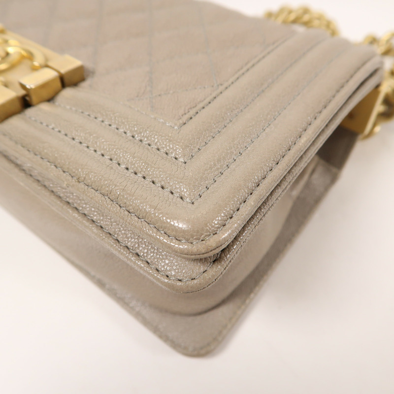 CHANEL 牛皮皮革Boy 20金扣肩背袋-7