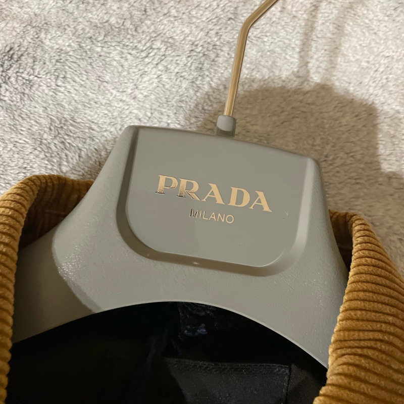 Prada 全新吊牌未拆 燈芯絨 夾克 外套 官網在售69K-11